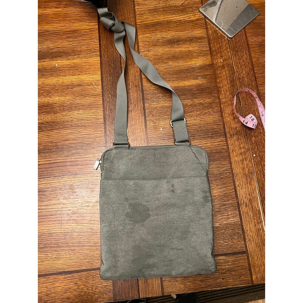 Baggallini Modern Pocket Crossbody Sterling Silver Gray Suede Bag - Picture 10 of 11